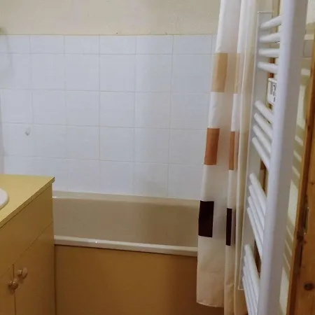 Apartamento 4 Pers, Pied Des Pistes, Parking, Animaux Admis - Fr-1-342-240 *